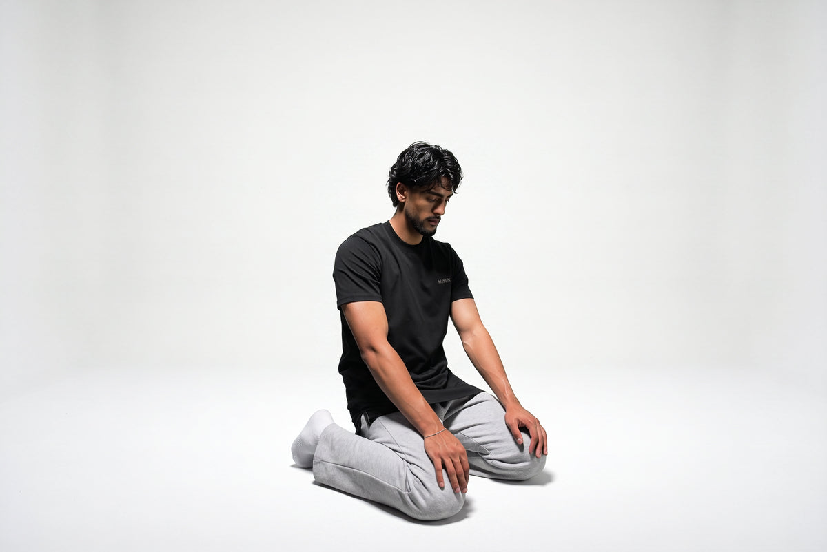 MASUN Modest Tee - Black